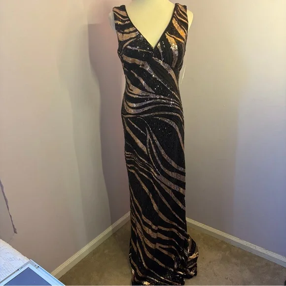 R&M Richards Black and Gold Sequin Maxi Dress,NWT,Size 8 - Picture 2 of 16